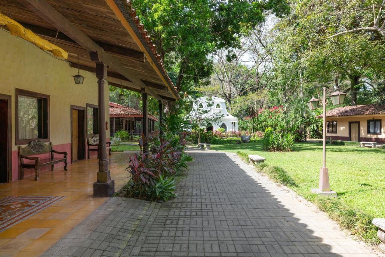 Villa Lapas Jungle Village Tarcoles Bagian luar foto